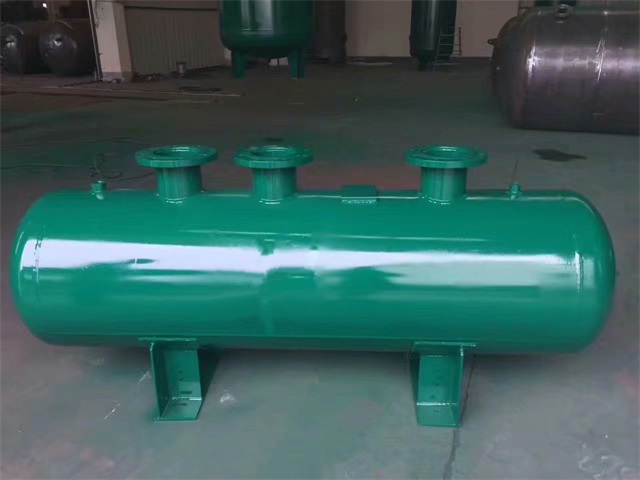 蒸汽分气缸